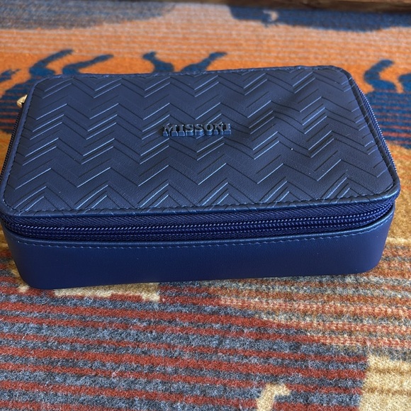 Missoni Navy Zigzag Embossed Case - Picture 5 of 5
